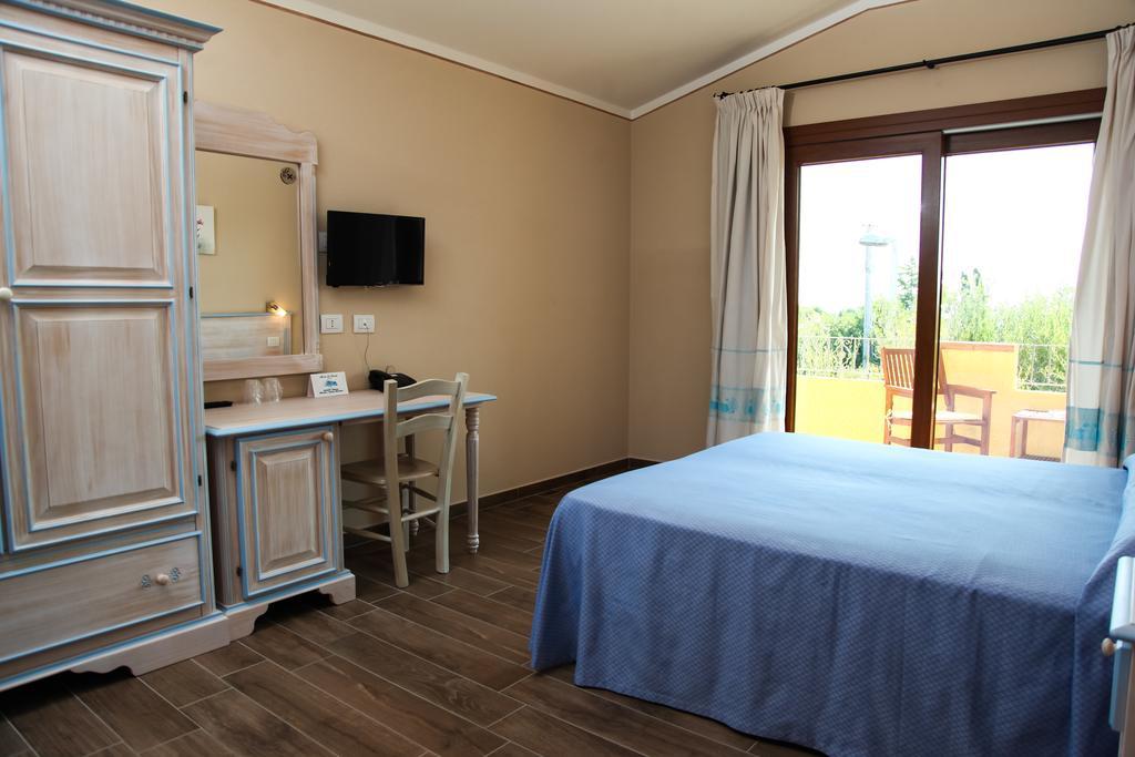 Hotel Lu Pitrali San Teodoro  Eksteriør bilde