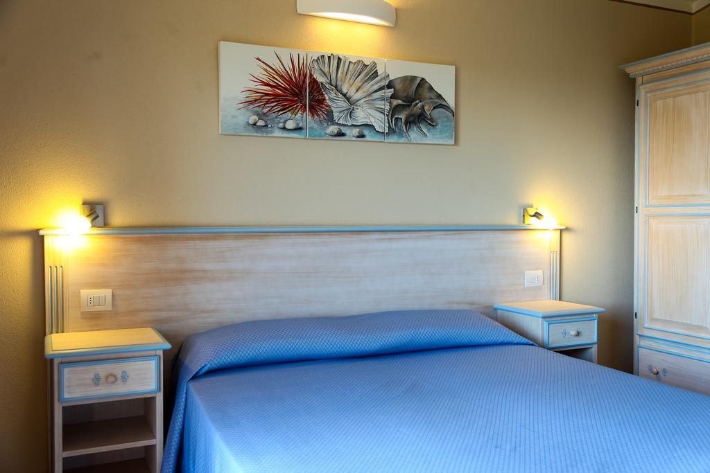 Hotel Lu Pitrali San Teodoro  Eksteriør bilde